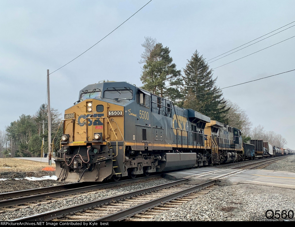 CSX 5500 on Q560